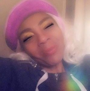 Meet your Posher, Joyce